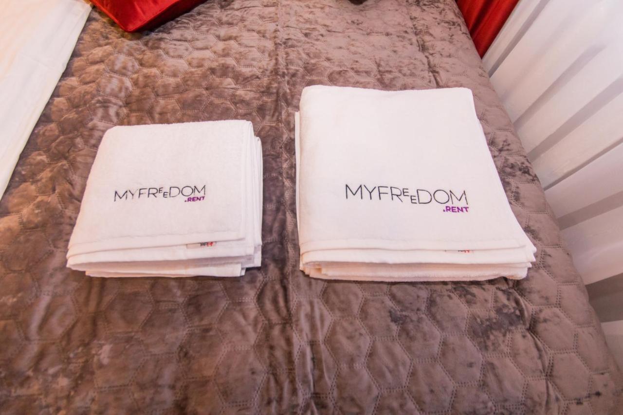 Myfreedom Апартаменти Пр-Т Воскресенський Κίεβο Εξωτερικό φωτογραφία